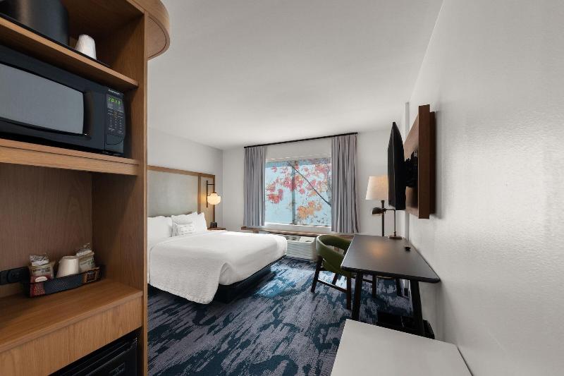Fairfield Inn & Suites by Marriott Brooksville Sun image