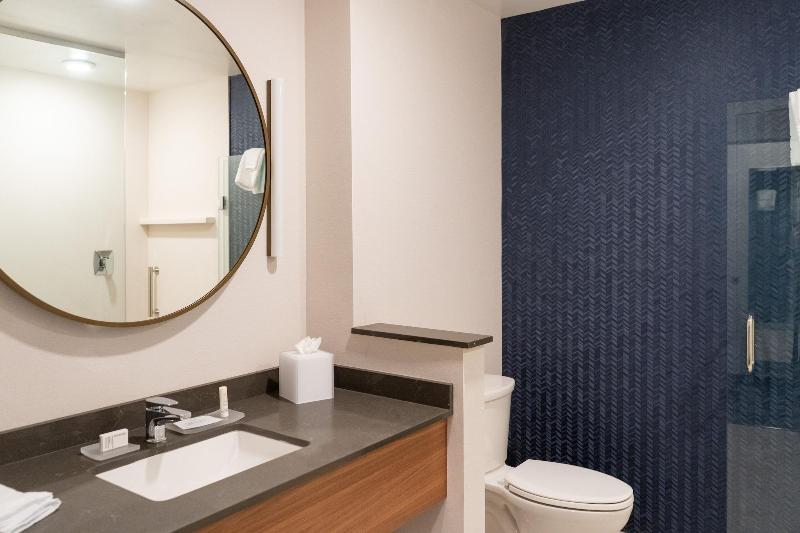 Fairfield Inn & Suites by Marriott Brooksville Sun image