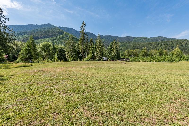Emerald Valley Inn image
