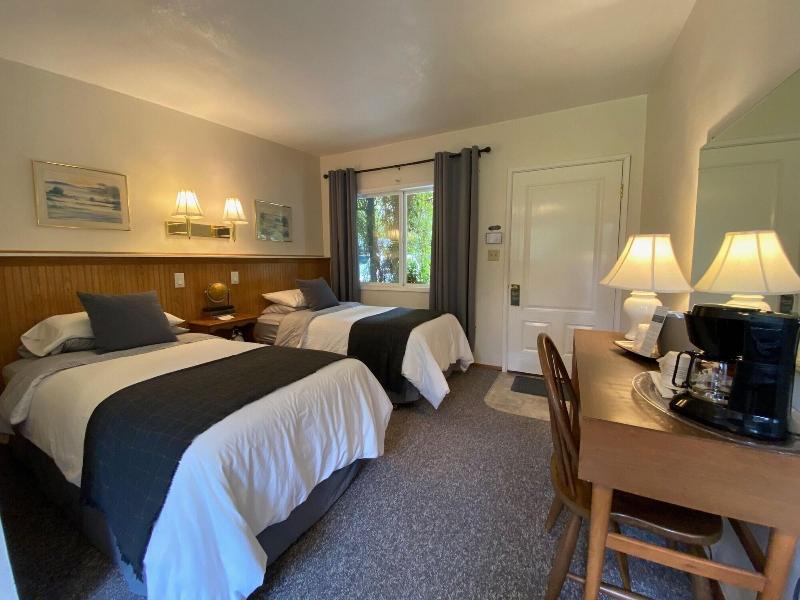 Emerald Valley Inn image