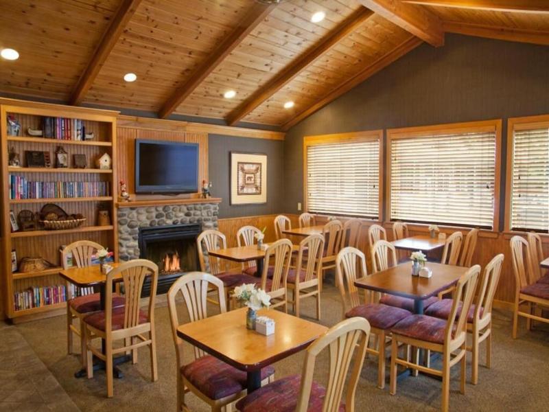 Poulsbo Inn & Suites image