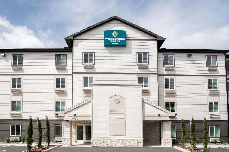 WoodSpring Suites Daytona Beach Int'l Speedway image