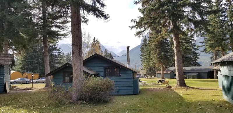 Rundle Chalets image