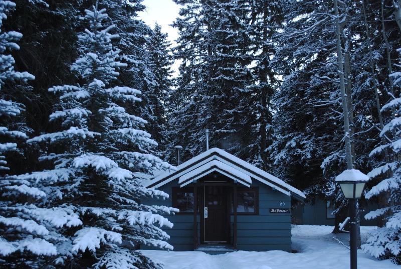 Rundle Chalets image