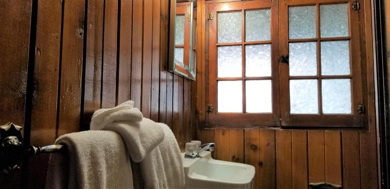 Rundle Chalets image