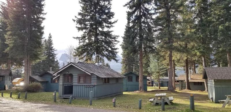 Rundle Chalets image