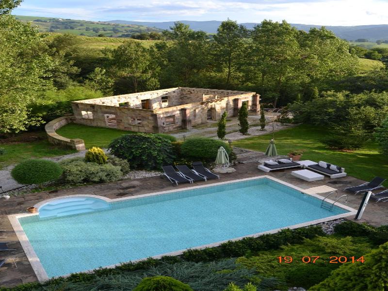 Hotel Palacio De Trasvilla image