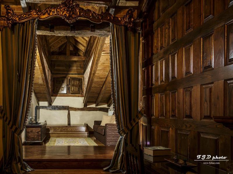 Hotel Palacio De Trasvilla image
