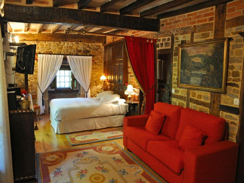 Hotel Palacio De Trasvilla image