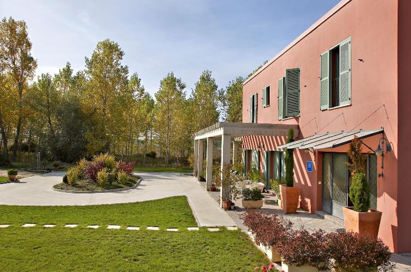 Hotel Santa Coloma Del Camino image