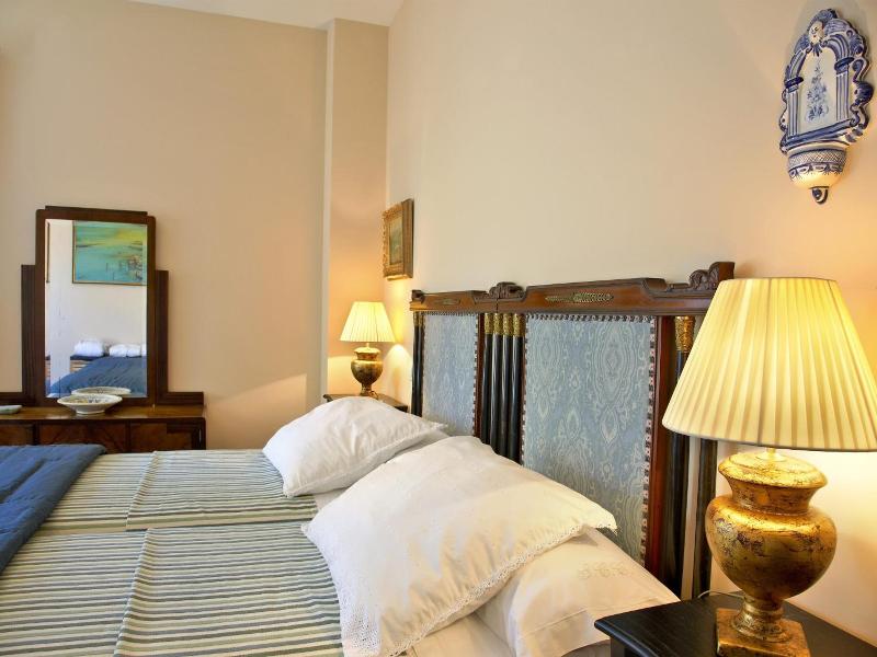 Hotel Santa Coloma Del Camino image