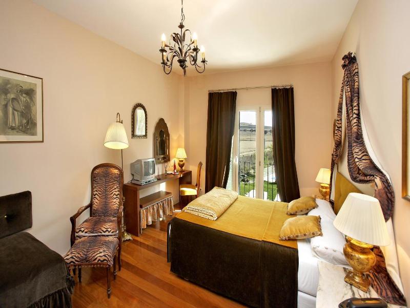 Hotel Santa Coloma Del Camino image