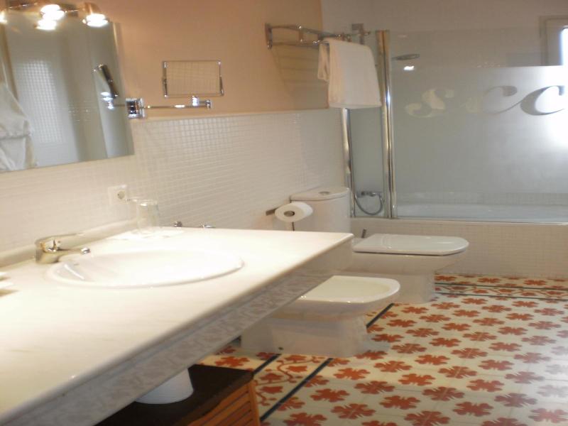 Hotel Santa Coloma Del Camino image