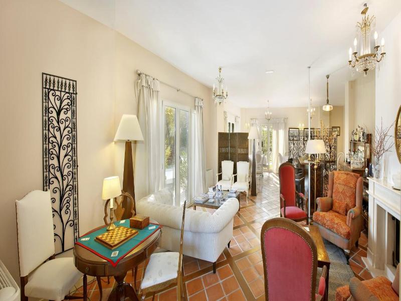 Hotel Santa Coloma Del Camino image