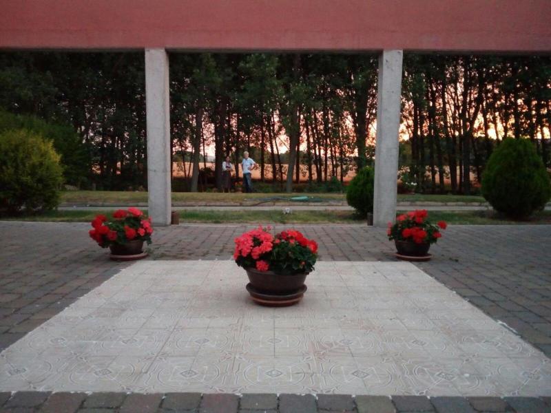 Hotel Santa Coloma Del Camino image