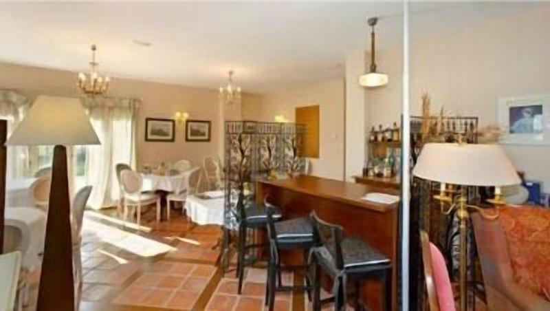 Hotel Santa Coloma Del Camino image