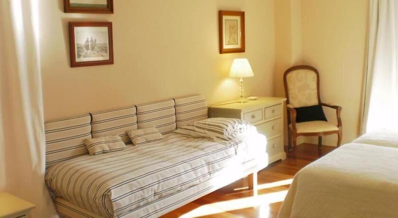 Hotel Santa Coloma Del Camino image