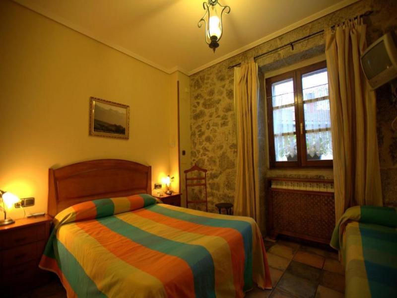 Hostal Rural Elosta image