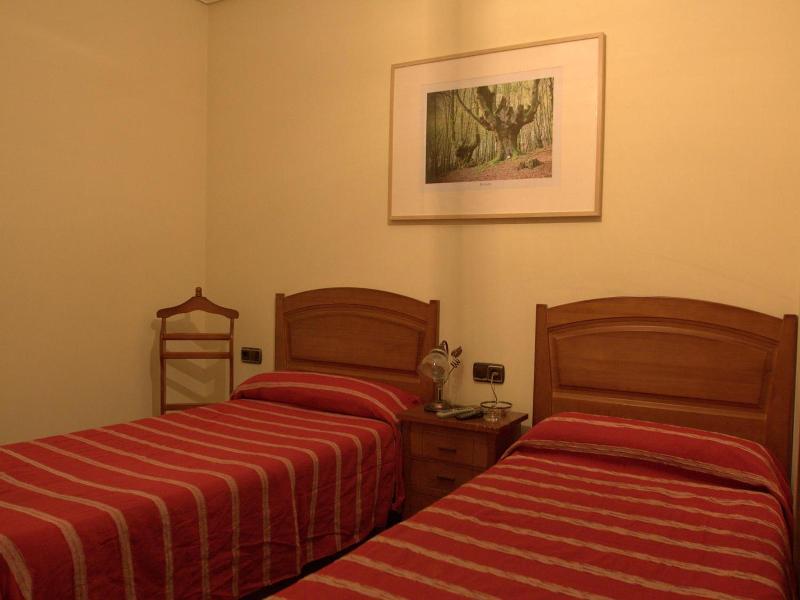Hostal Rural Elosta image