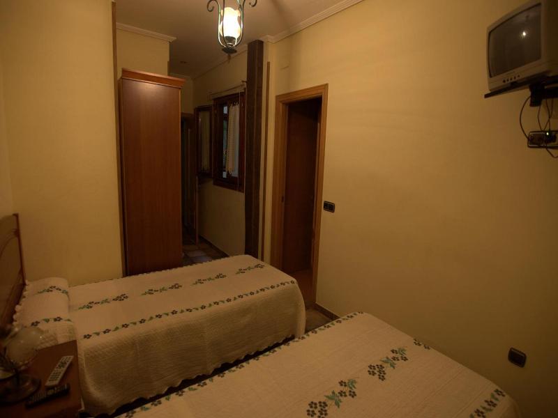 Hostal Rural Elosta image
