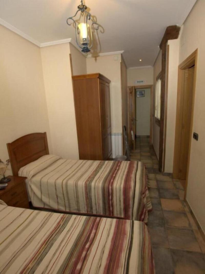 Hostal Rural Elosta image