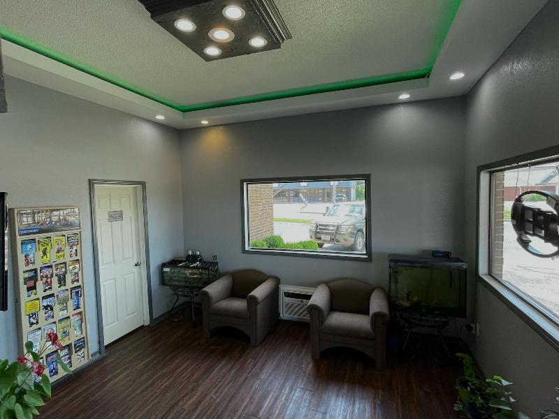 Royal Inn & Suites image