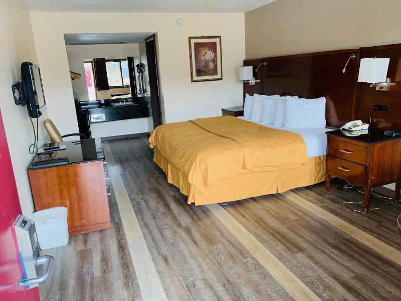 Royal Inn & Suites image
