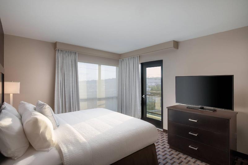 Residence Inn by Marriott Seattle South/Renton image