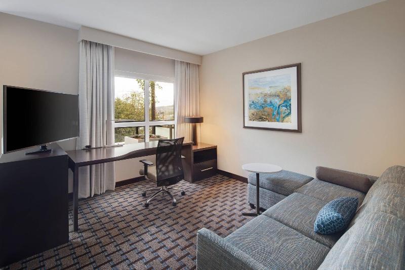 Residence Inn by Marriott Seattle South/Renton image