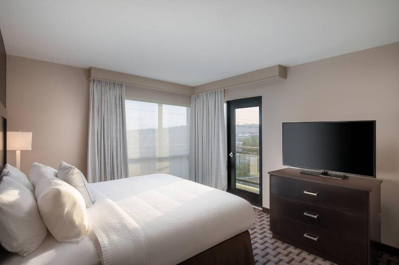 Residence Inn by Marriott Seattle South/Renton image