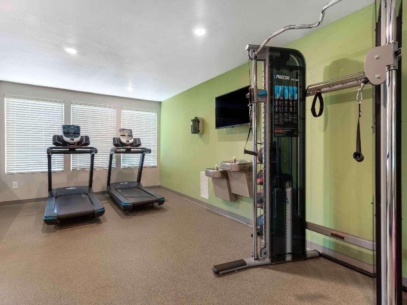 Woodspring Suites Atlanta Lithia Springs image