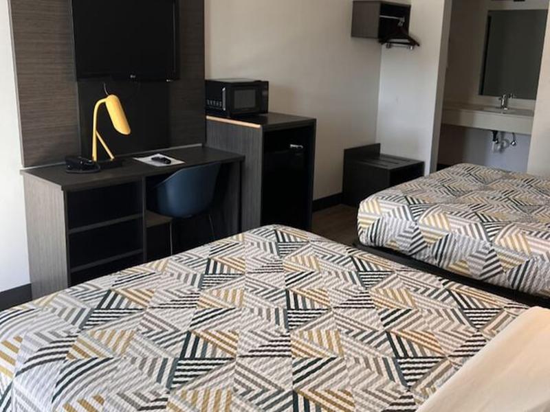 Dublin Inn and Suites image