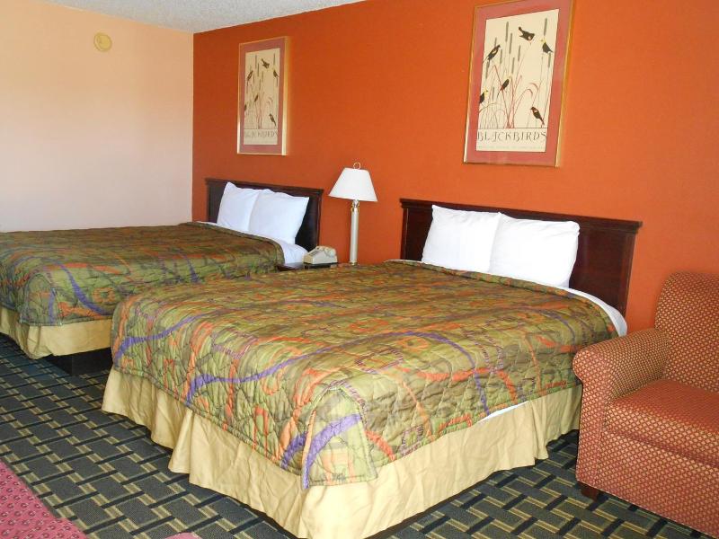 Budget Inn Siloam Springs image