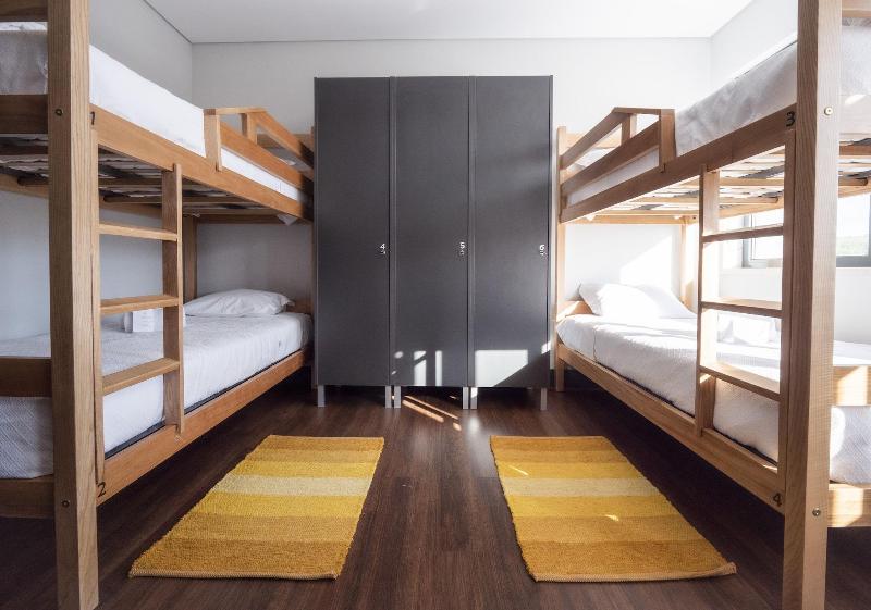 Villa Caparica Hostel image
