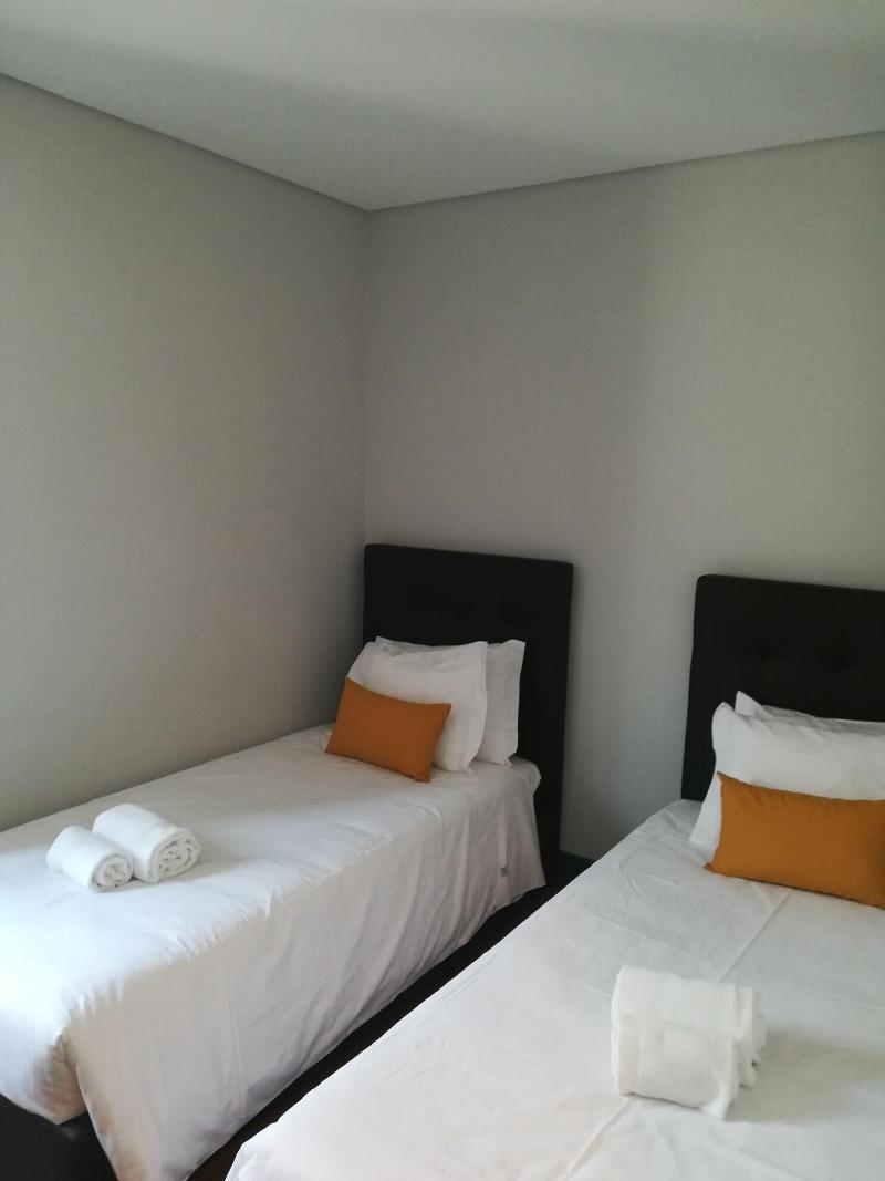 Villa Caparica Hostel image