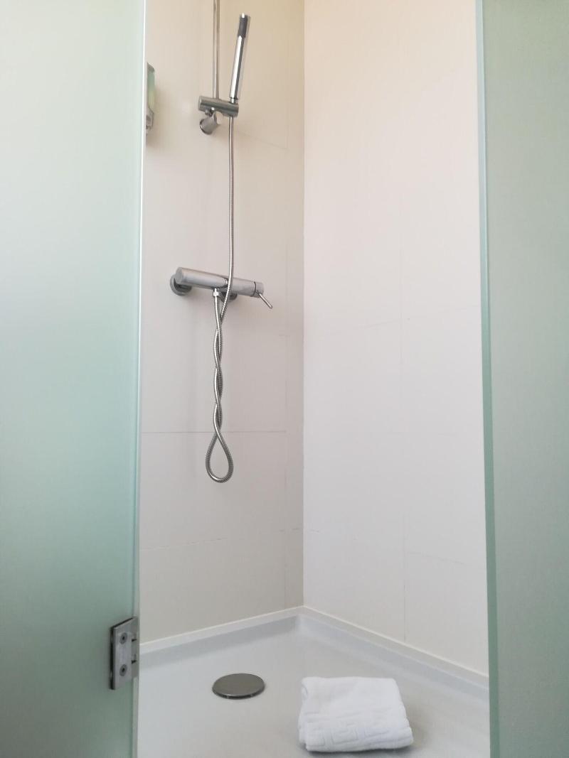 Villa Caparica Hostel image