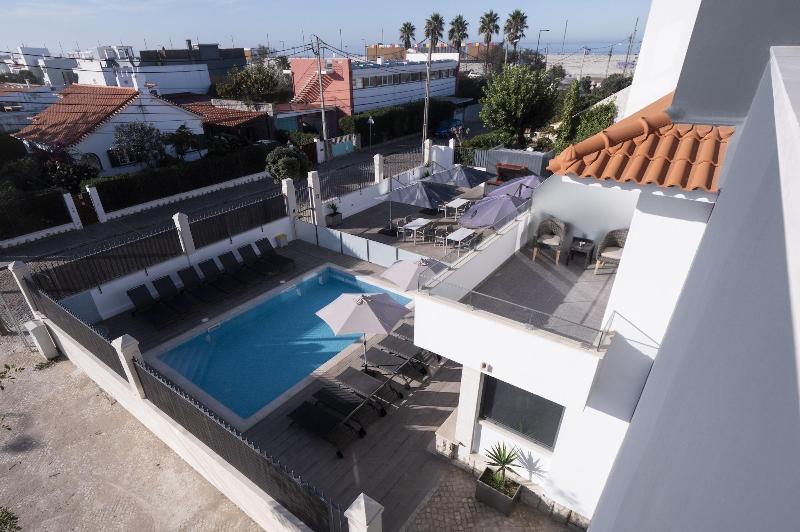 Villa Caparica Hostel image