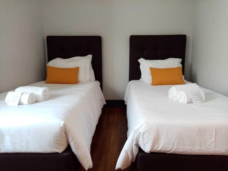 Villa Caparica Hostel image