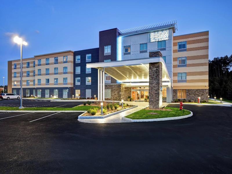 Fairfield Inn & Suites by Marriott Plymouth image
