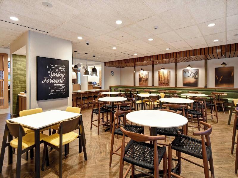 Fairfield Inn & Suites by Marriott Plymouth image