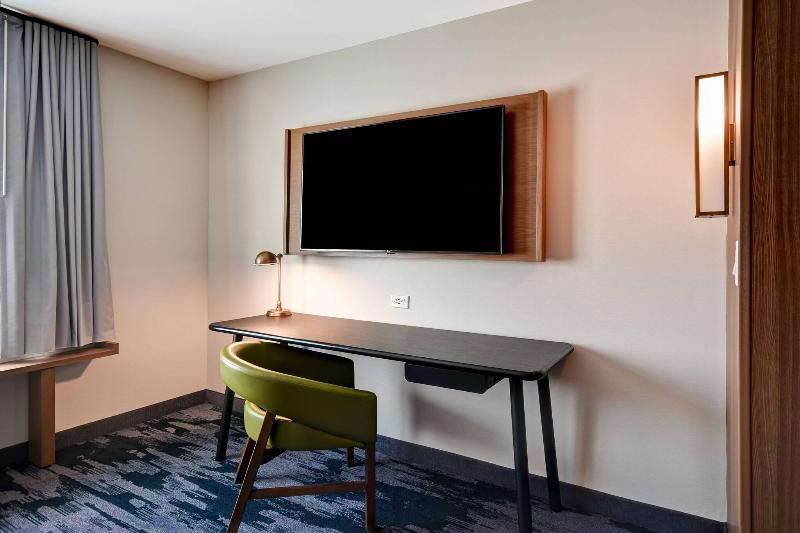 Fairfield Inn & Suites by Marriott Plymouth image