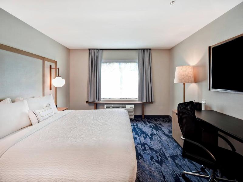 Fairfield Inn & Suites by Marriott Plymouth image