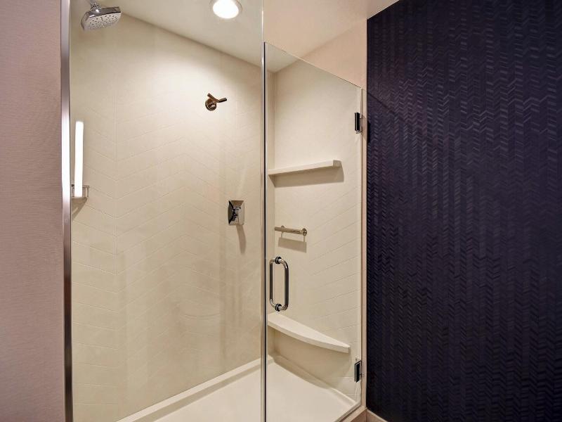 Fairfield Inn & Suites by Marriott Plymouth image