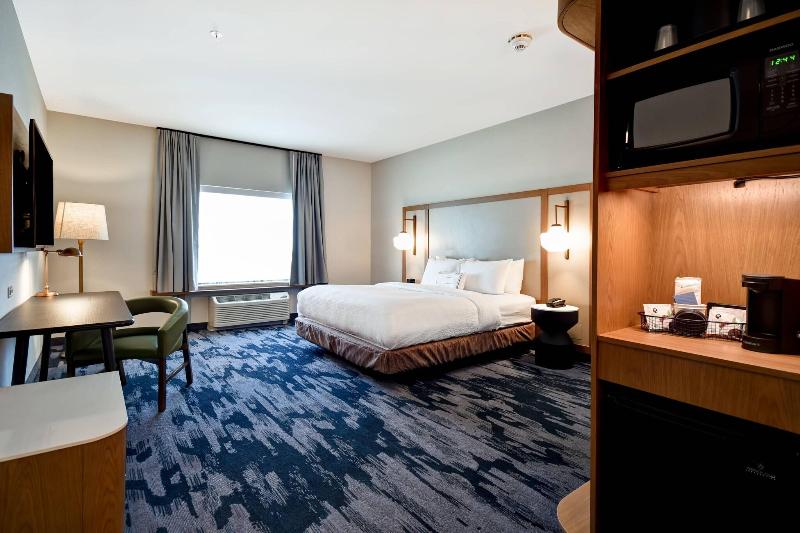 Fairfield Inn & Suites by Marriott Plymouth image