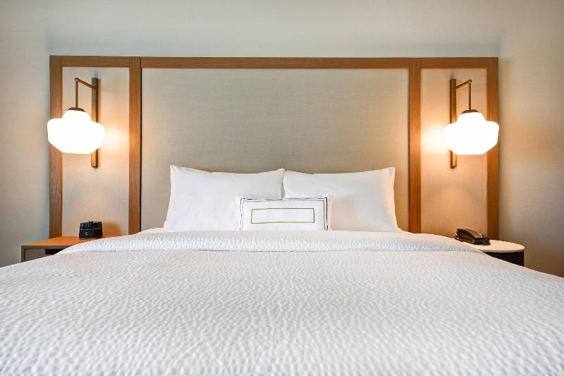 Fairfield Inn & Suites by Marriott Plymouth image