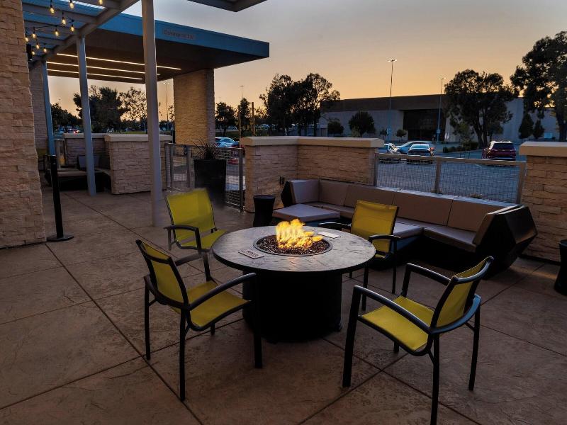 Springhill Suites By Marriott Newark Fremont image