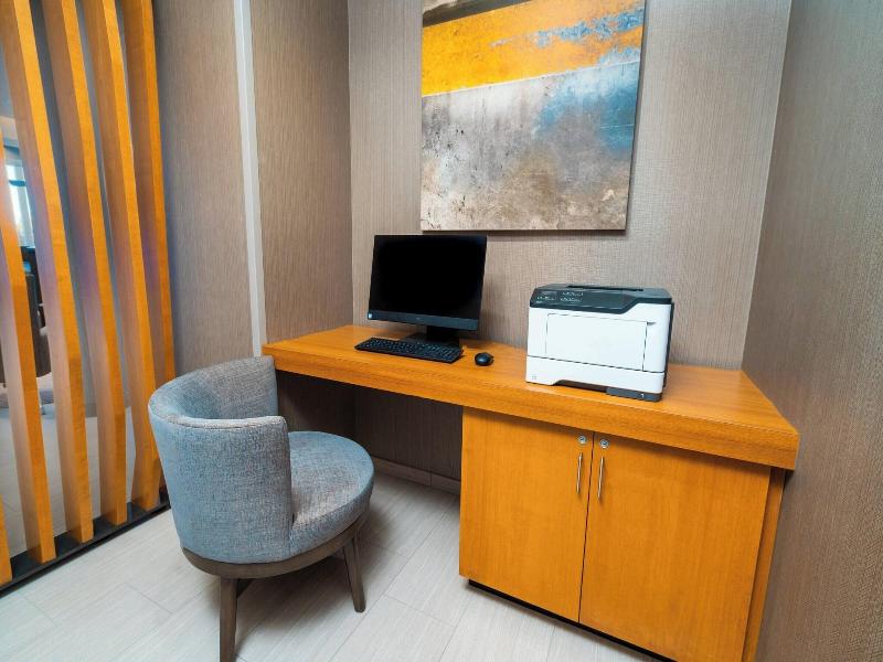 Springhill Suites By Marriott Newark Fremont image
