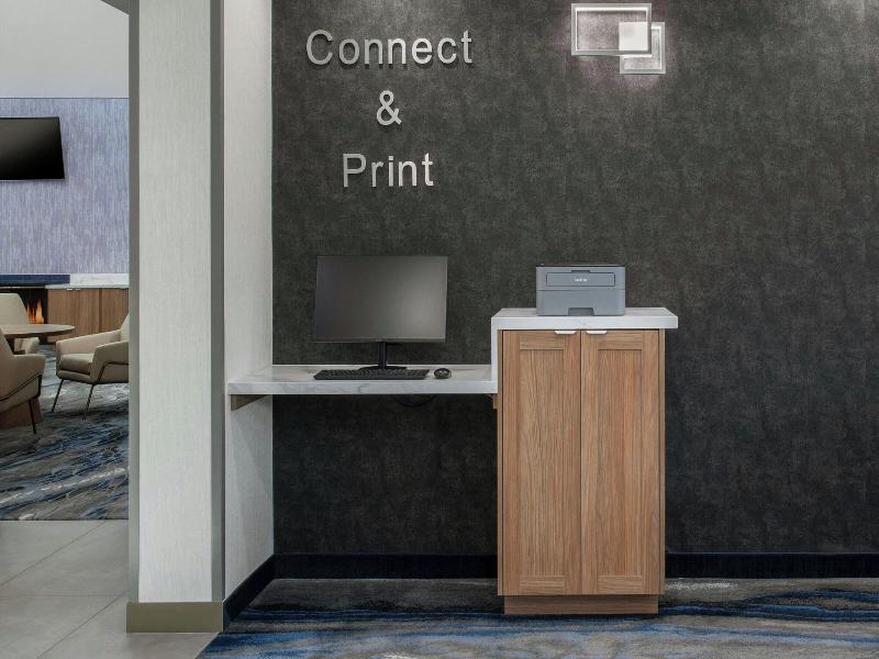 Fairfield Inn & Suites by Marriott Oakland Hayward image