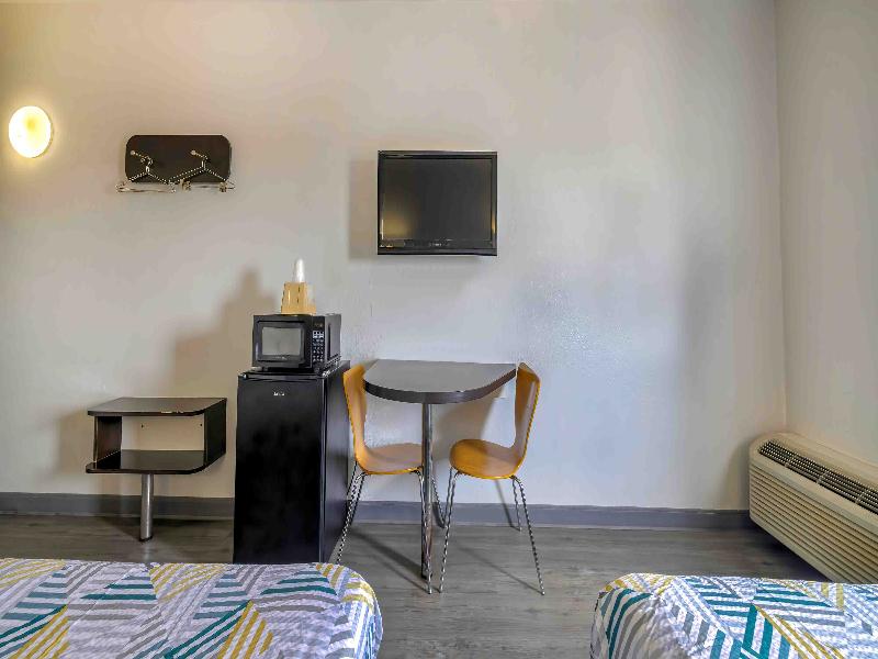Motel 6 Cedar Park, Tx  GA image