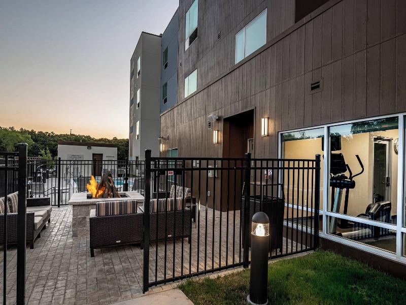 Towneplace Suites By Marriott Austin South image
